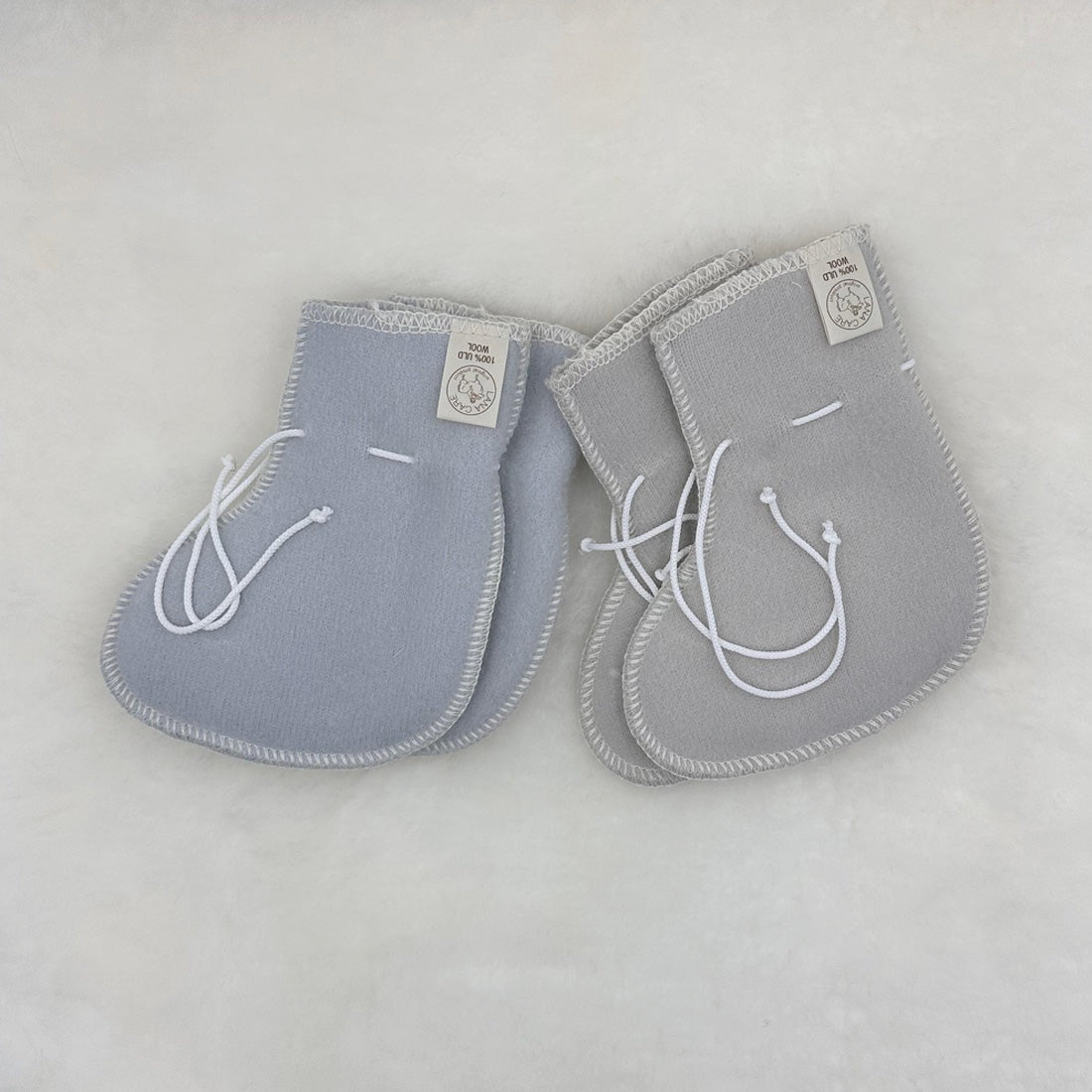 OUTLET LANACare Baby Booties in Organic Merino Wool - with synthetic ties