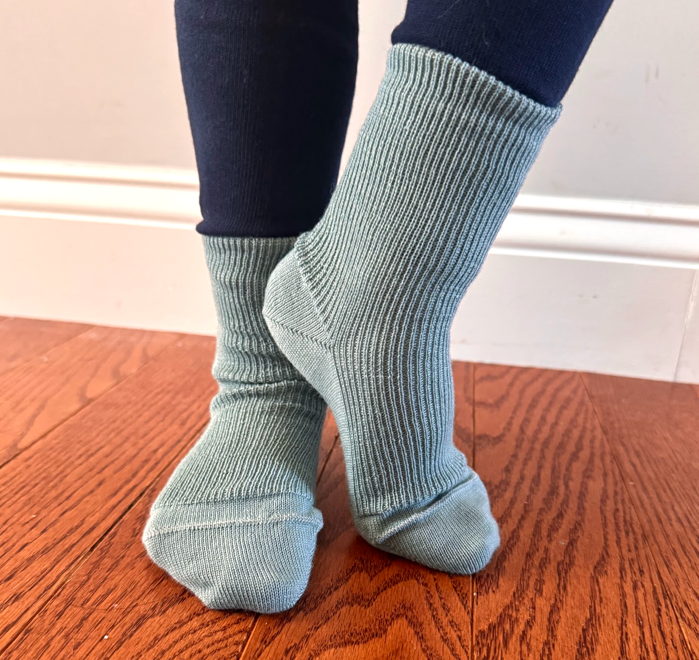 GRÖDO Toddler/Kids Organic Wool Socks, Thin